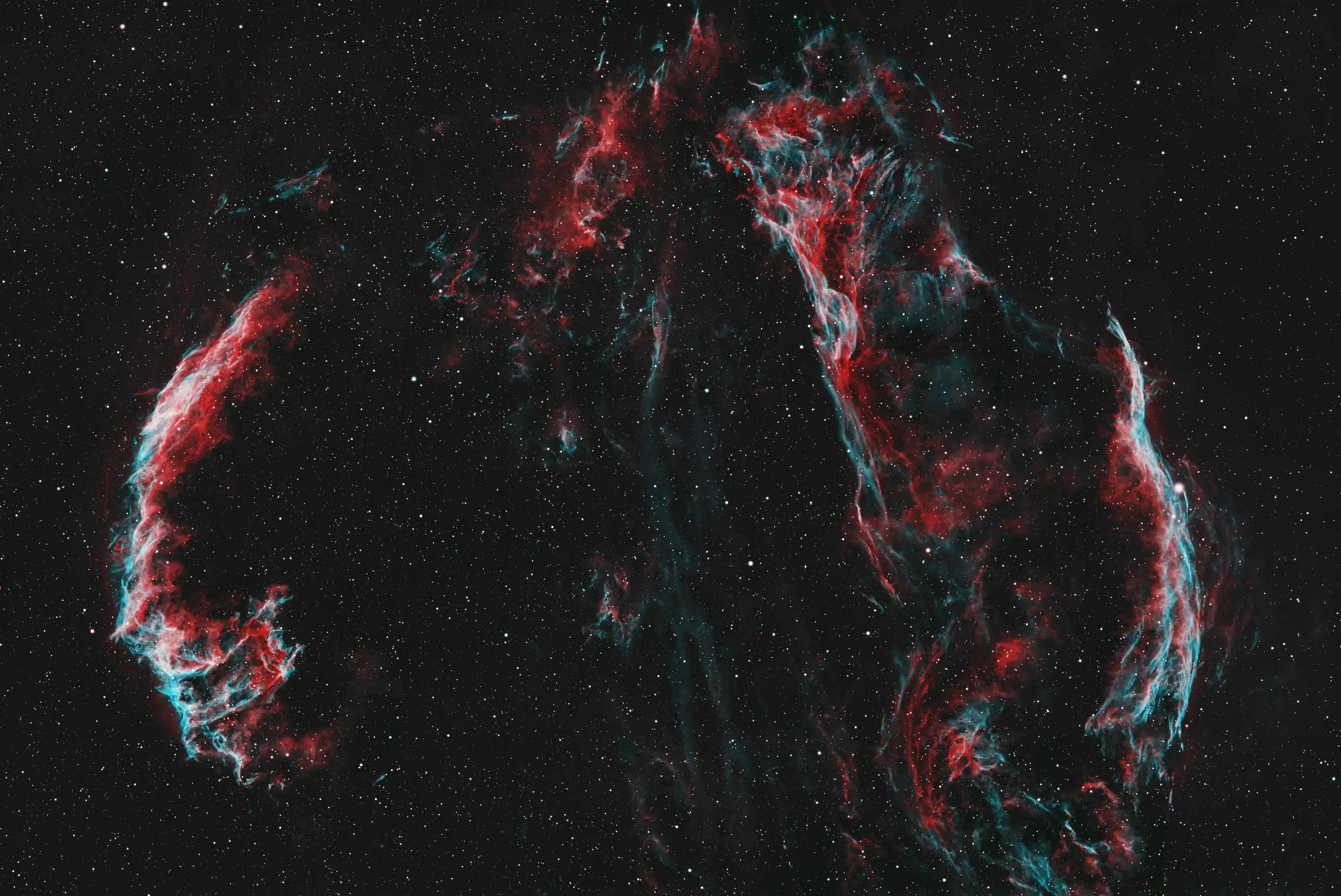 Cygnus Loop — Veil Nebula · NGC 6960
